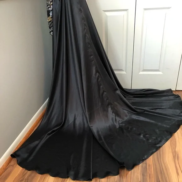 NEW COLORS SZ 4 BLACK SATIN SILVER GOLD SEQUIN ONE SHOULDER DRESS WITH TRAIN - Picture 12 of 15